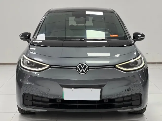 Volkswagen ID.3 — Фото автомобиля 2