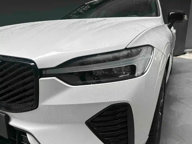 Volvo XC60 — Фото автомобиля 11