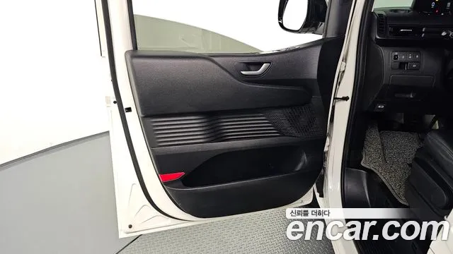 Hyundai Staria — Фото автомобиля 13
