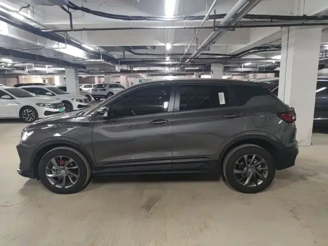 Geely Binyue — Фото автомобиля 5