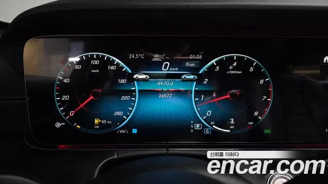Mercedes-Benz E-Class — Фото автомобиля 8