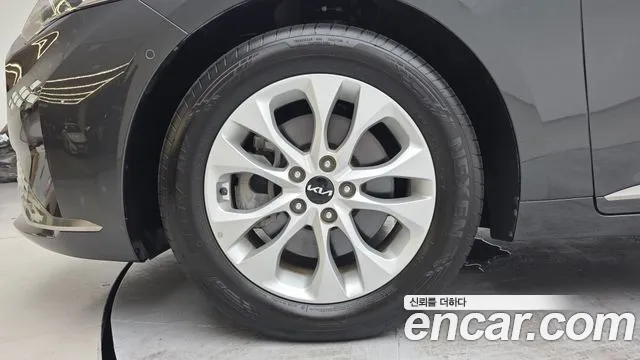 Kia K8 2.5 Бензин 2WD — Фото автомобиля 5