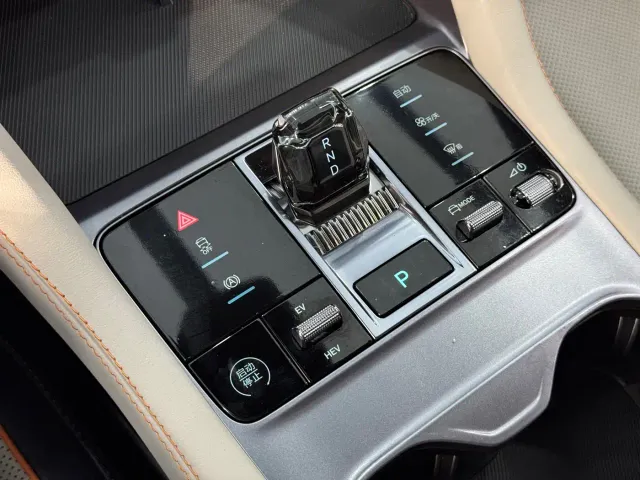 BYD Song PLUS — Фото автомобиля 19