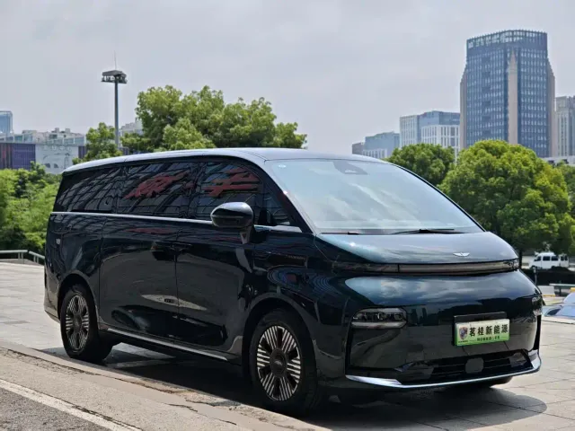 Geely Yizhen L380 — Фото автомобиля 6