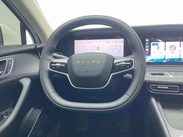 Roewe D7 — Фото автомобиля 10