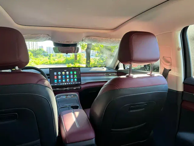 Hongqi H5 — Фото автомобиля 14