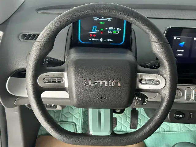 Changan Lumin — Фото автомобиля 5