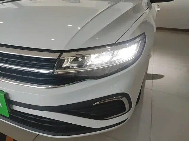 Volkswagen Bora — Фото автомобиля 23