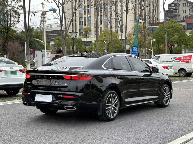 Geely Xingrui — Фото автомобиля 4