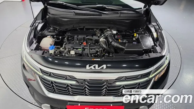 Kia Seltos Бензин 1.6 турбо 2WD — Фото автомобиля 6