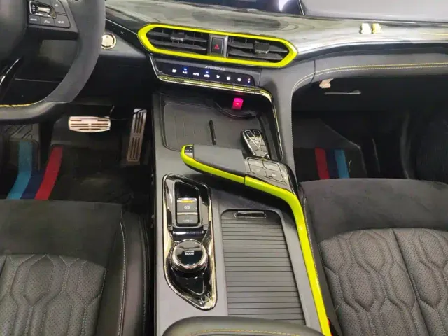 Changan UNI-T — Фото автомобиля 16
