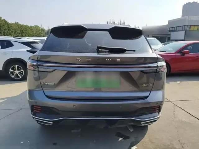 Roewe RX5 — Фото автомобиля 5