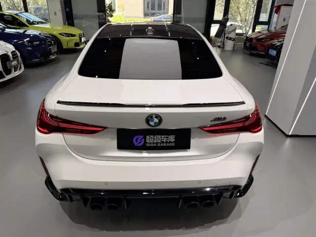 BMW M4 — Фото автомобиля 6