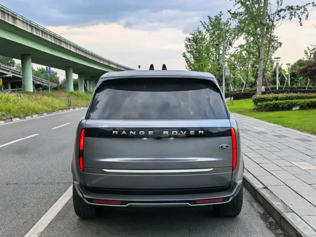 Land Rover Range Rover — Фото автомобиля 13