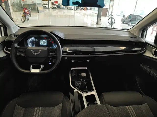 Wuling Motors Wuling Jiachen 2022 1.5L Manual Joy Elite — Фото автомобиля 9