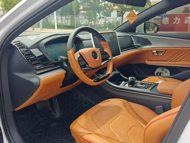 BYD Han — Фото автомобиля 7