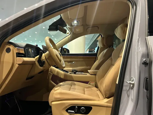 Aito M5 — Фото автомобиля 7