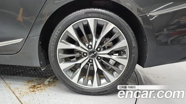 Kia K8 — Фото автомобиля 6