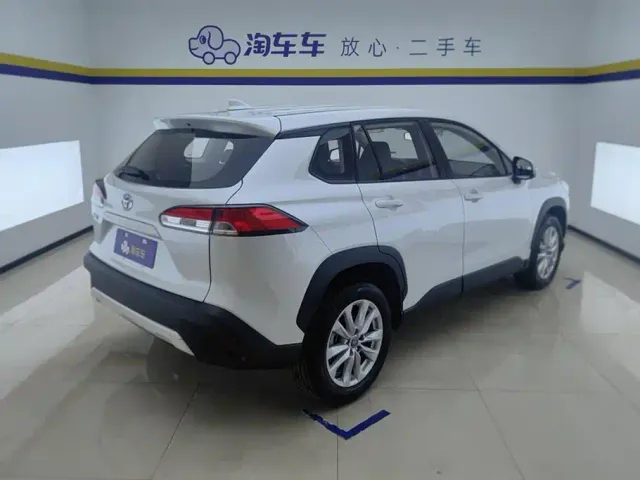 Toyota Corolla Cross — Фото автомобиля 3