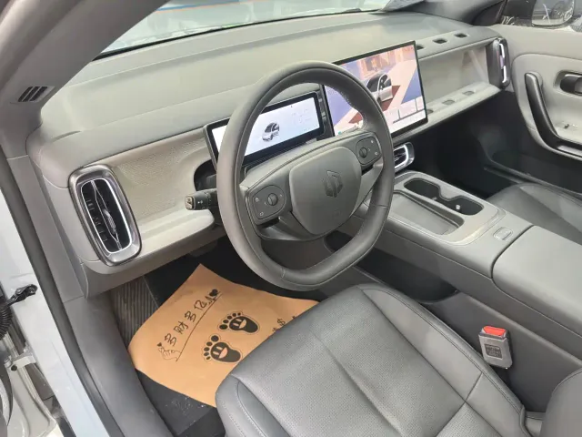 Leapmotor Lafa 5 — Фото автомобиля 7