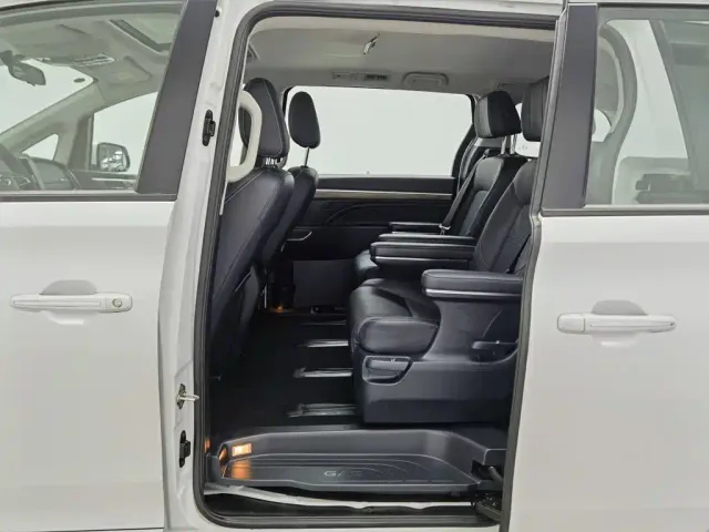GAC Trumpchi M8 — Фото автомобиля 15