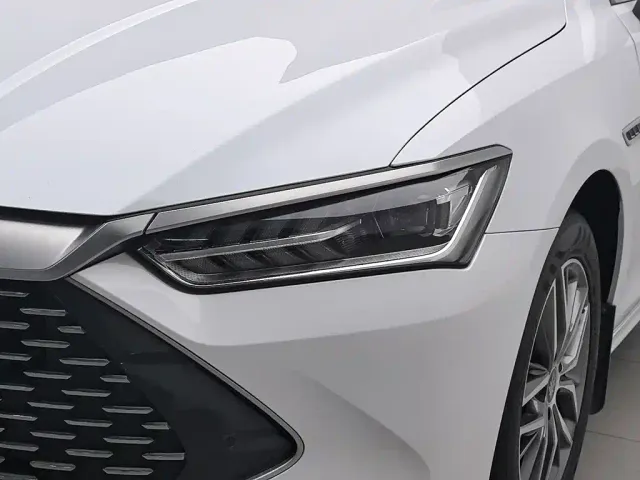 BYD Qin PLUS — Фото автомобиля 7