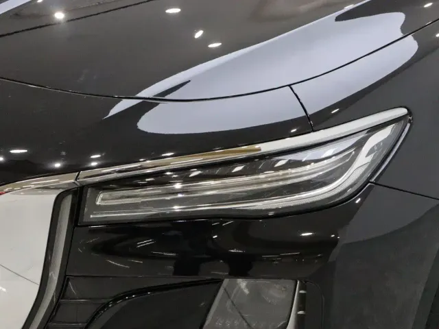 Hongqi H5 — Фото автомобиля 19