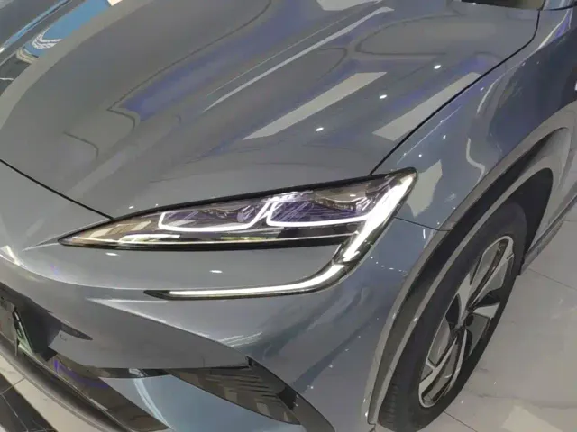 BYD Sealion 07 EV — Фото автомобиля 23