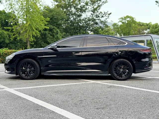 BYD Han — Фото автомобиля 7