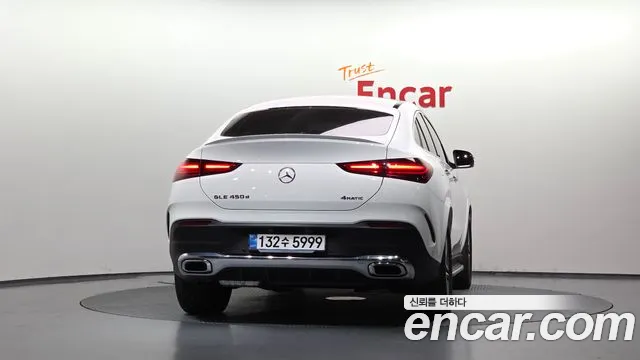 Mercedes-Benz GLE-Class — Фото автомобиля 4