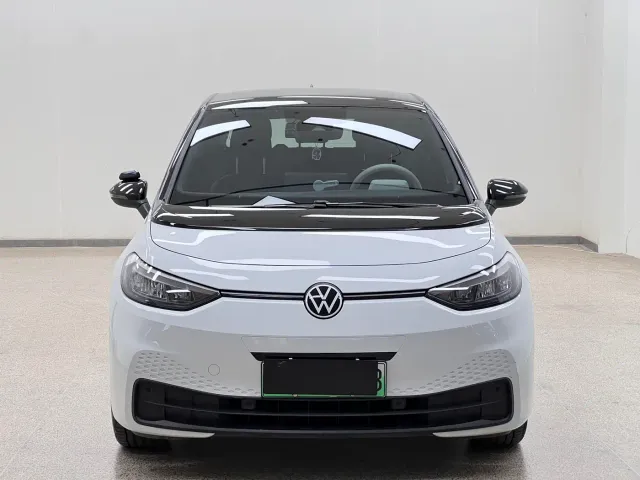 Volkswagen ID.3 — Фото автомобиля 2