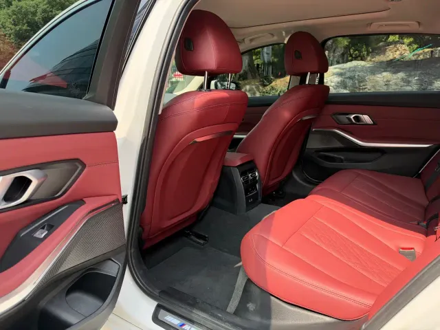 BMW 3 Series — Фото автомобиля 10