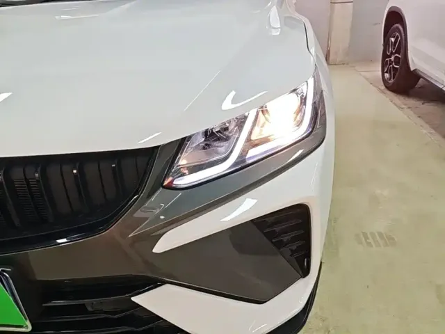 Geely Binyue — Фото автомобиля 23