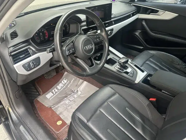 Audi A4L — Фото автомобиля 8