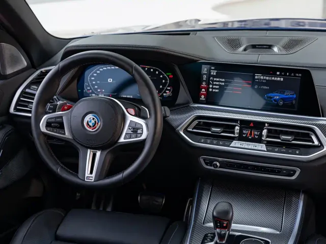 BMW X5 M — Фото автомобиля 11