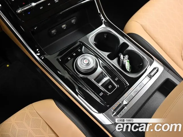 Kia Carnival Generation 4 — Фото автомобиля 19