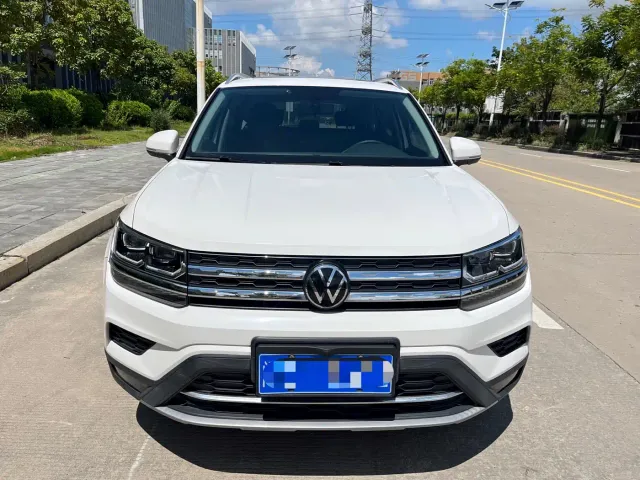 Volkswagen Tharu — Фото автомобиля 2