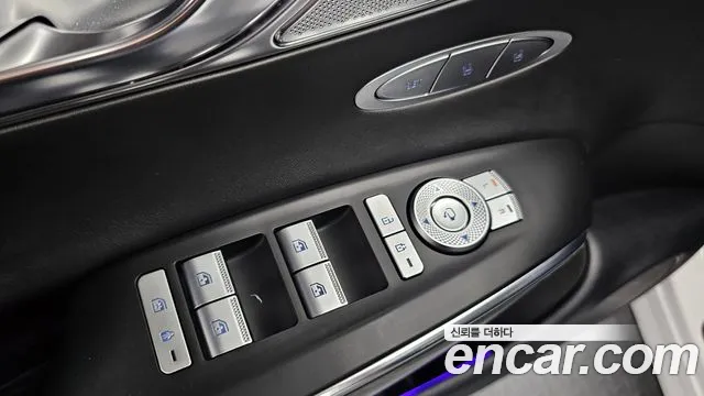 Genesis GV70 — Фото автомобиля 29