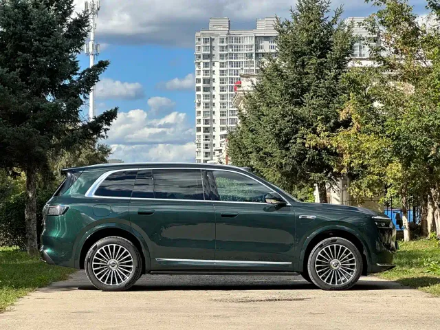 Aito M8 — Фото автомобиля 5