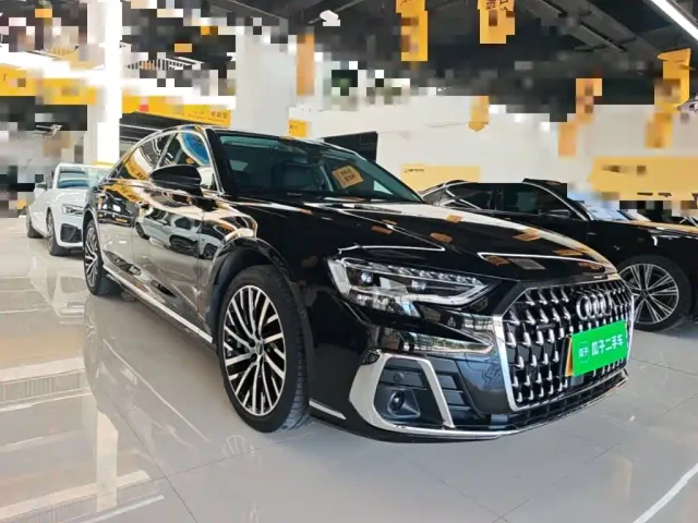 Audi A8 — Фото автомобиля 3