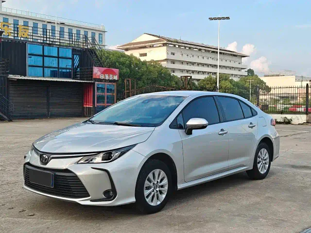 Фотография автомобиля — Toyota Corolla