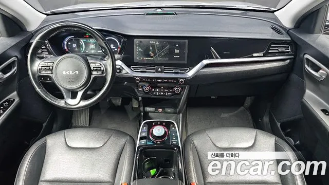 Kia Niro — Фото автомобиля 10
