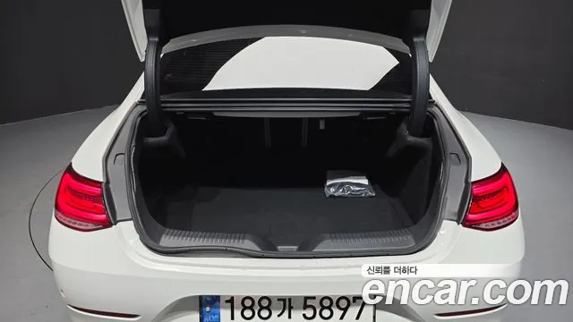 Mercedes-Benz CLS-Class — Фото автомобиля 17
