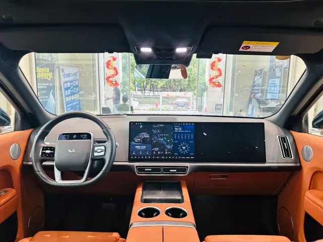 Li Auto L9 — Фото автомобиля 4
