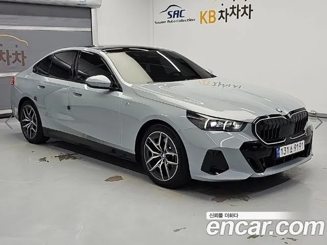 BMW 5 Series G60 — Фото автомобиля 4