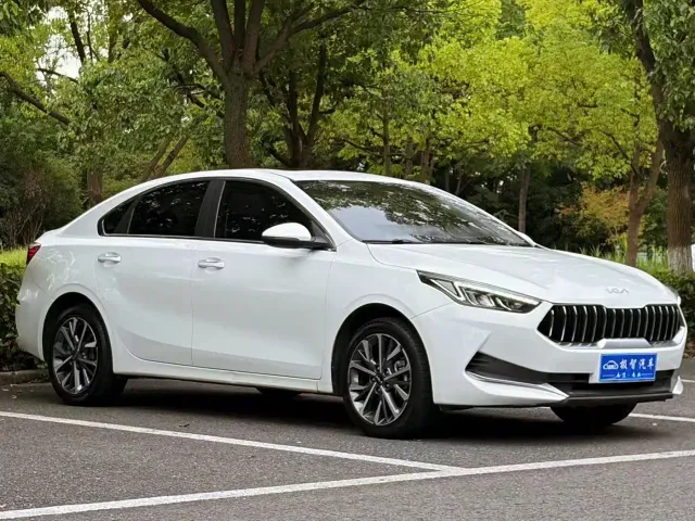 Kia K3 — Фото автомобиля 3