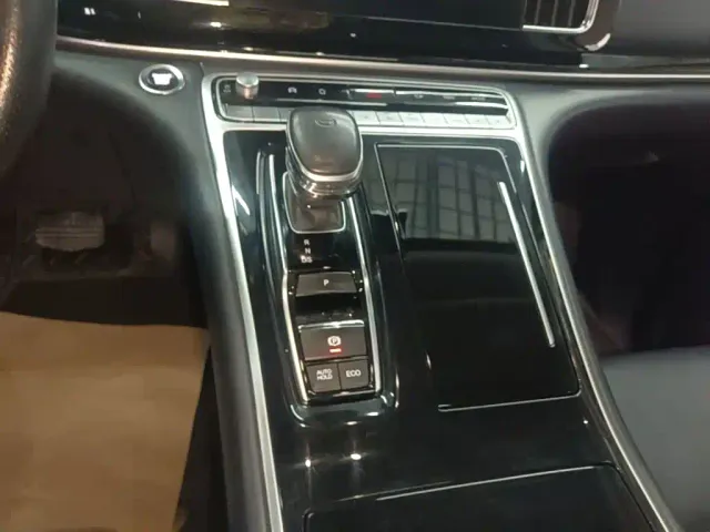 GAC Trumpchi M8 — Фото автомобиля 13