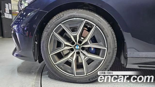 BMW 5-Series — Фото автомобиля 5