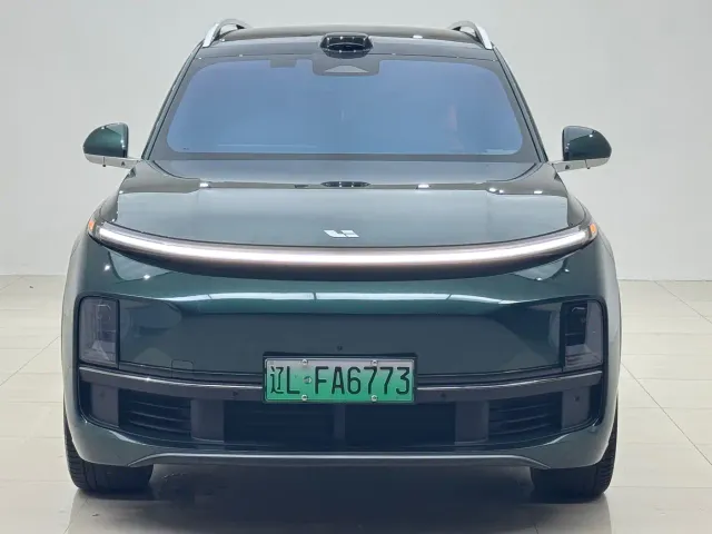 Li Auto L9 — Фото автомобиля 2