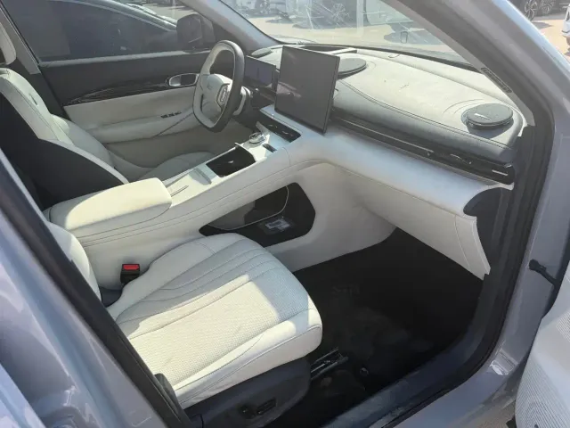 Geely Galaxy E5 — Фото автомобиля 8